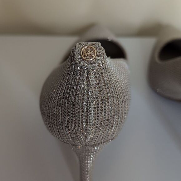 Michael Kors 7.5 Alina Flex Pump Pale Gold Glitter Chain Mesh Heels, NEW - Picture 7 of 11